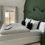 Design Uckermark Mit Riesigem Garten Villa Ferdinandshof