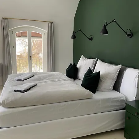 Design Uckermark Mit Riesigem Garten Villa Ferdinandshof