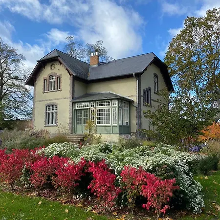Villa Design Uckermark Mit Riesigem Garten