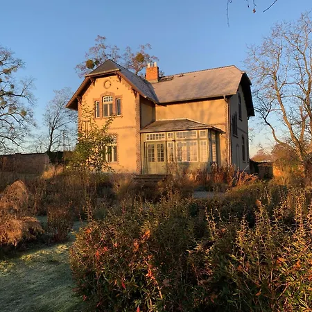 Design Uckermark Mit Riesigem Garten Villa Ferdinandshof
